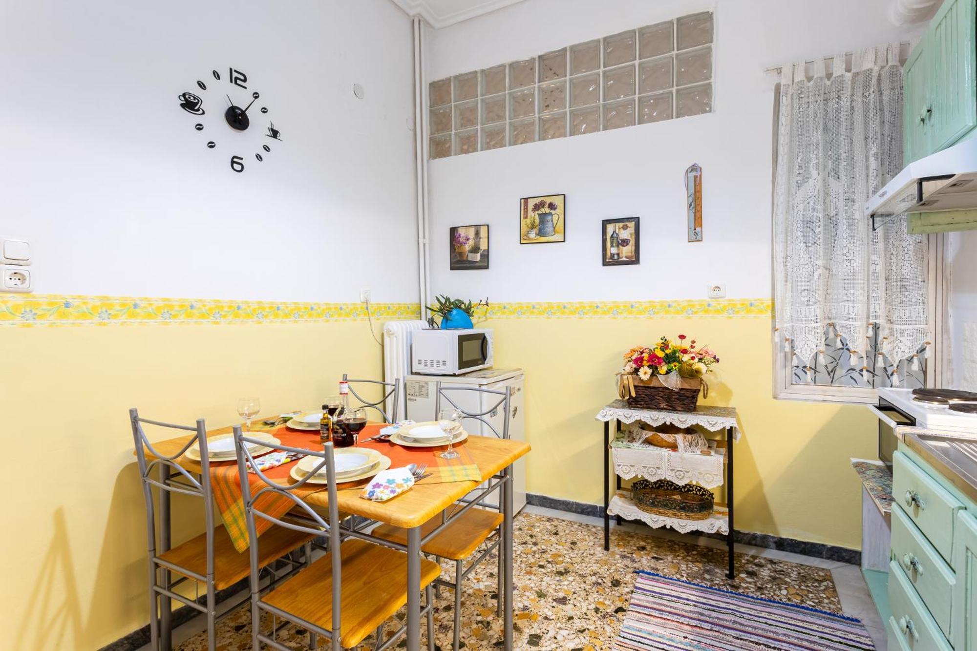 Sofi'S Flat In The City Center, 5Min To The Sea Kalamata Exterior foto
