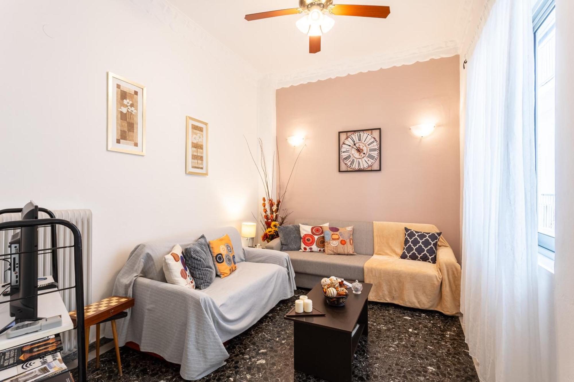Sofi'S Flat In The City Center, 5Min To The Sea Kalamata Exterior foto